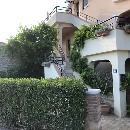 Room St Lucia Apartment Funtana